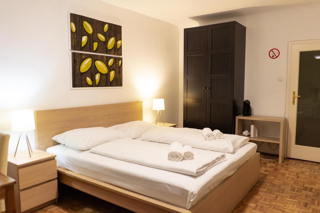 Central Living - Stephansdom Apartments Vienna Exterior photo