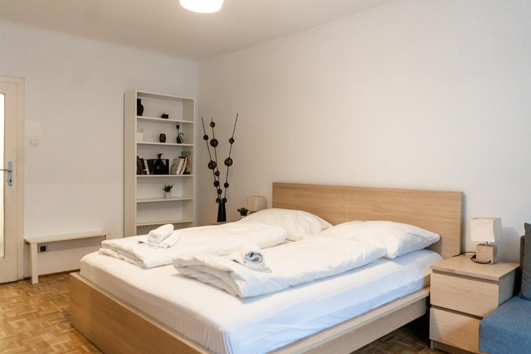 Central Living - Stephansdom Apartments Vienna Room photo