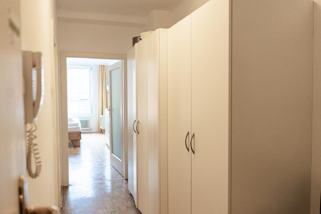 Central Living - Stephansdom Apartments Vienna Room photo